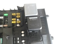 фото thumb №3, Корпус коробка запобіжників land rover defender 2020+ оригінальний номер