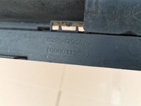 фото thumb №12, Renault clio iv 12-16 середня решітка бампера передньої 622542958r