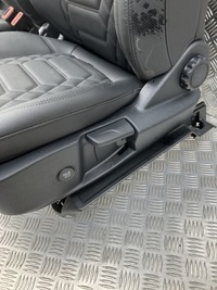 фото thumb №11, Сидіння перед диван обшивки шкіра vignale ford puma mk2