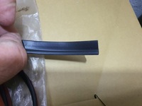 фото thumb №3, Toyota avensis t27 універсал прокладка pod скло кришки