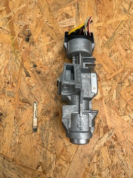 фото thumb №1, Замок зажигания + ключ land rover discovery iii 2.7 04-09 r. 3m51-3f880-a