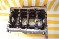 фото thumb №8, Блок двигателя низ 1.8 t bfb avj bex audi a4 b7 vw seat 06a103021k