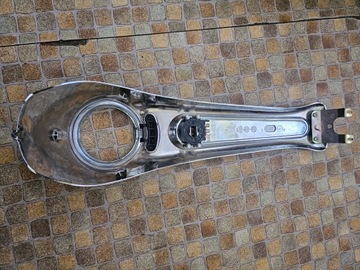 Harley Davidson Softail, Панель бака.