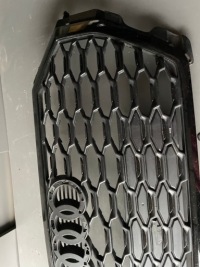 Решётка радиатора решётка  радиатора audi q3 83f s-line чёрный 83f853651 оригинал черный Доставка, фото thumb