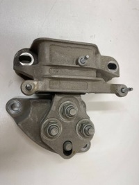 фото thumb №1, Подушка коробки передач ford puma mk2 ii 19- 1.0 ecoboost автоматическая коробка передач