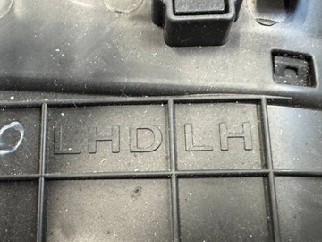 фото thumb №8, Hyundai i30 iii 2017-2020 решётка воздуховод средняя
