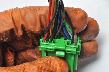 фото thumb №8, Volvo s60 ii v60 дзеркало ліві електричні 14-pin uk