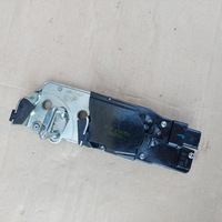 фото thumb №1, Замок кришки багажника ferrari ff gtc4 4082602000