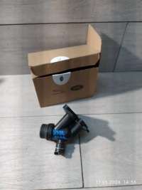 фото thumb №1, 8382. velar l551 шланг термостата j3p3-8a520-aa