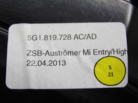 фото thumb №8, Рамка радио решётка воздуховод консоли 5g1819743 vw golf vii 2013r. средняя