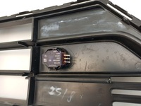 фото thumb №10, Volvo xc40 recharge рестайлінг 2022- решітка середня бампера перед 32136098