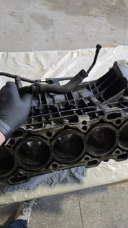 фото thumb №10, Блок двигателя 2.4 d5 volvo xc90 xc60 xc70 v70 2 3 s60 s80 2 30677367 d5244t