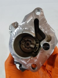 Насос вакуум 146502327r renault nissan dacia 1.5 dci Недорого, фото thumb