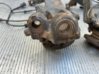 фото thumb №13, Ступиця поворотний кулак перед audi a8 d2 3.3 tdi комплект