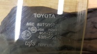 фото thumb №3, Скло бокова перед ліва toyota yaris ii
