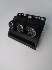 фото thumb №1, Панель аварійних кондиціонера renault clio v 2019-