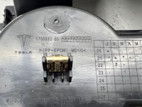 фото thumb №10, Tesla модель 3 2023 тримач na чашка панелі розподільчої