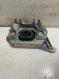 фото thumb №1, Кронштейн подушка двигуна коробки renault clio v 1.0 112536909r
