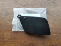 фото thumb №1, Volvo v40 заглушка бампера wkrętki фаркоп перед 31283733