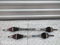 фото thumb №1, Peugeot 208 i привідний вал ліва перед 1.4 hdi