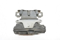 фото thumb №3, Замок кришки багажника задня volvo v50