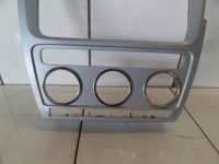 фото thumb №2, Skoda octavia ii 08 rs корпус рамка панель радио 1z0858069