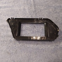 фото thumb №1, Mercedes glk x204 2008- рамка дисплея