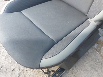 фото thumb №6, Сидіння перед dacia duster iii 24- європа