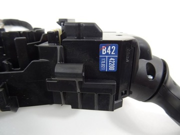 фото thumb №9, Rav4 5 v підкермові важелі перемикач комбінований 17l021 2019-