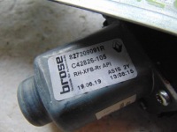 фото thumb №2, Підйомник скло правий задня renault megane iv hb