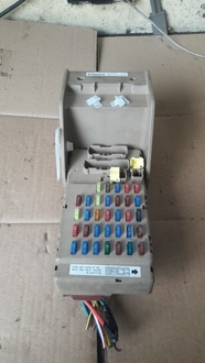 фото thumb №1, Коробка запобіжників subaru оригінальний номер 82201fg010