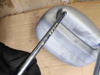 Mercedes w209 mercedes w209 подголовник сиденье передний левое  ? Недорого, фото thumb