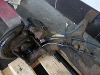 фото thumb №8, Toyota corolla e12 lift 1.6 vvti oś задня балка ступиця диск супорт комплект