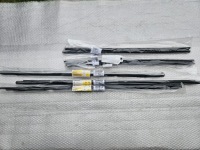 фото thumb №1, Skoda scala 654 прокладка скло перед права хром nowa oryg.