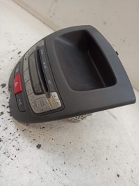 фото thumb №4, Toyota aygo радио cd aux панель полка 86120-0h010