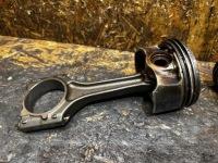 фото thumb №1, Поршень + шатун vw audi 2.0 tfsi cdn 082261r 06lb