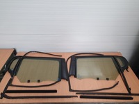 фото thumb №1, Стекло дверь задняя правая левая peugeot 308 ii t9