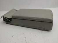 фото thumb №5, Lexus is 220d-250-350 2006 підлокітник задній сидіння