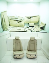 фото thumb №1, Сиденья сиденье коврик обивка бардачок бежевый 205a mercedes sl r230