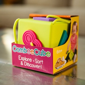 Игрушки для мозга Fat Brain OOMBECUBE SHAPE CUBE SORTER