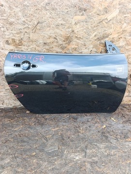 фото thumb №1, Дверь правый перед toyota yaris iv gr 2020-2025