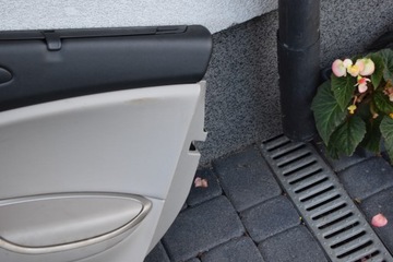 фото thumb №4, Citroen c5 iii оббивка двері зад права ролета