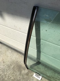 фото thumb №4, Скло бокова ліва зад задня mercedes w124 купе ce c124