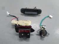 фото thumb №1, Mazda premacy i 00 замок ручка вкладка крышки задняя