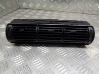 фото thumb №1, Решётка обдув средняя audi a4 b5 8d0820951