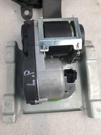 фото thumb №3, Pas лівий перед mercedes w251 klasa r