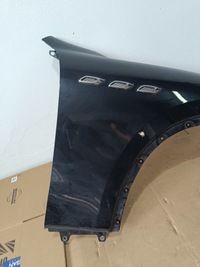 фото thumb №10, Крила перед правий levante