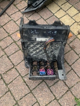 фото thumb №3, Seat altea___ 04-09 коробка предохранителей ____1.9 tdi