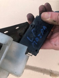 фото thumb №3, Лівий переднє замок двері mazda 323f ba 1994-1998