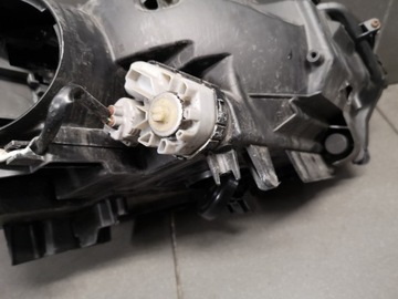 фото thumb №14, Лампа лівий перед lexus nx200t європа